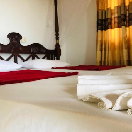 Blue Sea View Bed & Breakfast Унаватуна Екстериор снимка