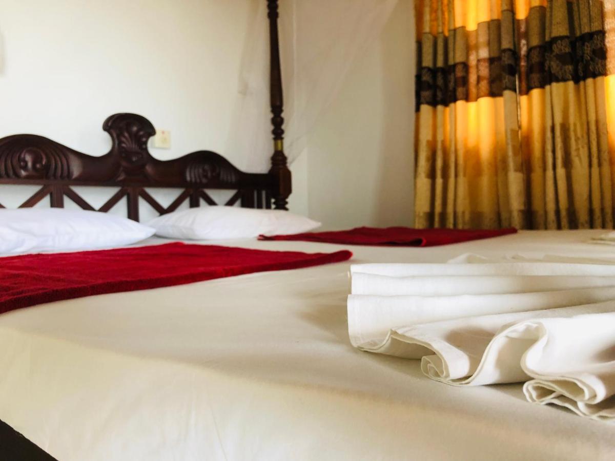 Blue Sea View Bed & Breakfast Унаватуна Екстериор снимка