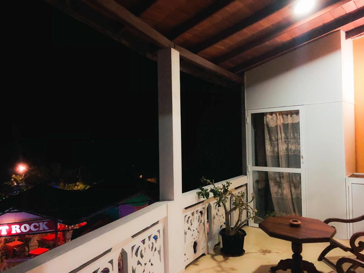 Blue Sea View Bed & Breakfast Унаватуна Екстериор снимка