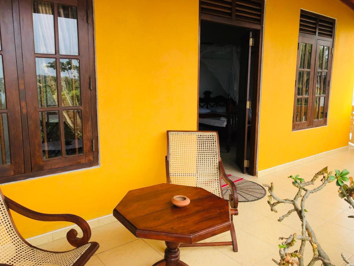 Blue Sea View Bed & Breakfast Унаватуна Екстериор снимка